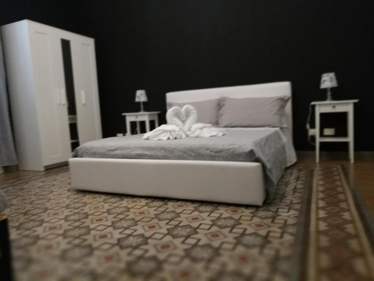 Volturno 106 Bed & Breakfast Palermo Ngoại thất bức ảnh