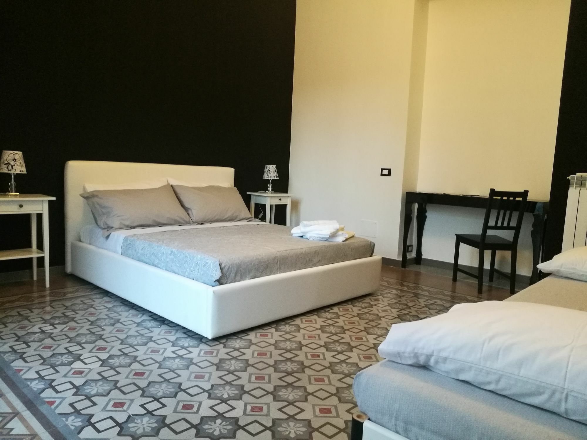 Volturno 106 Bed & Breakfast Palermo Ngoại thất bức ảnh